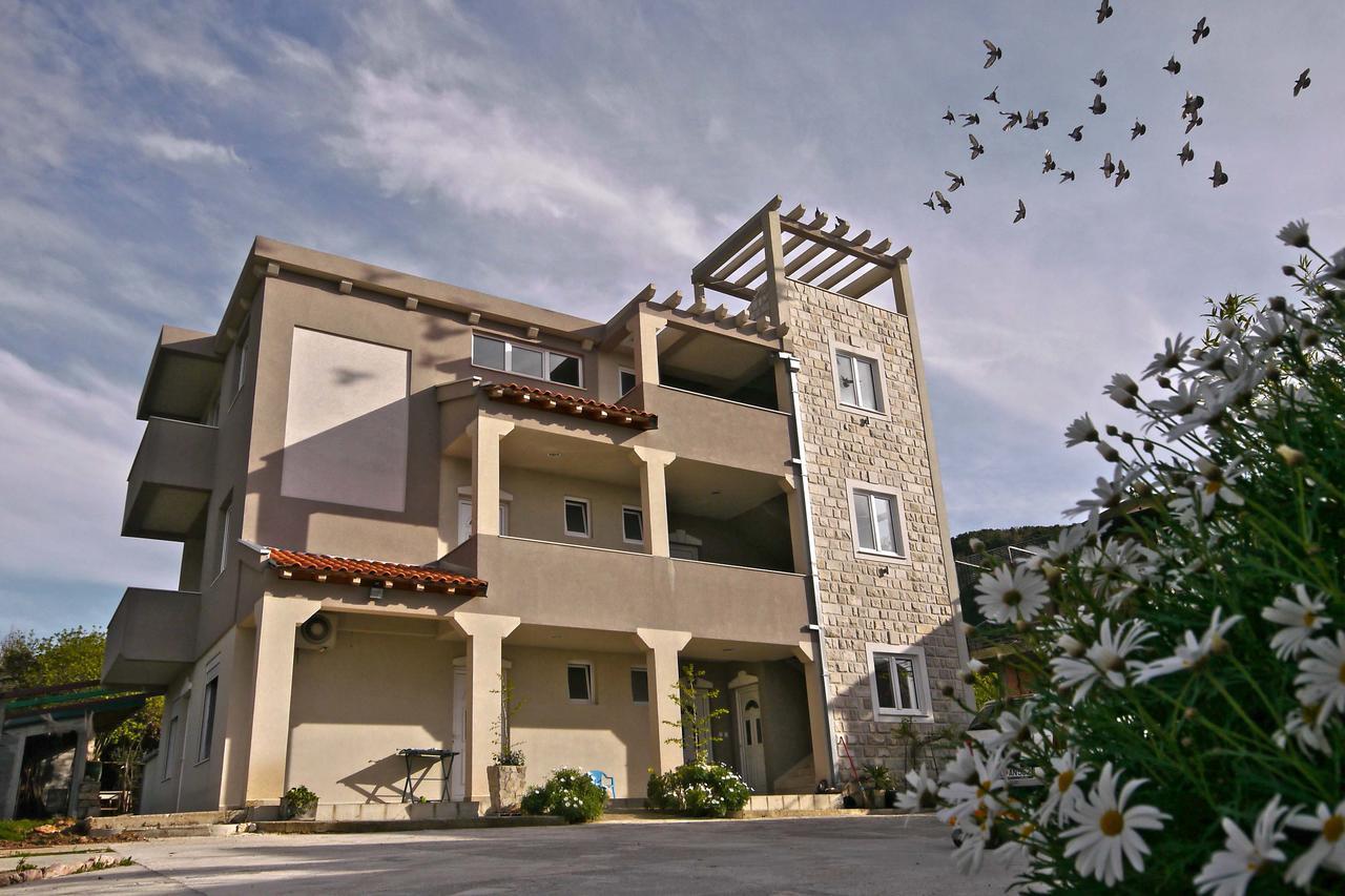 Mirta Apartments Family Farm Budva Exterior foto