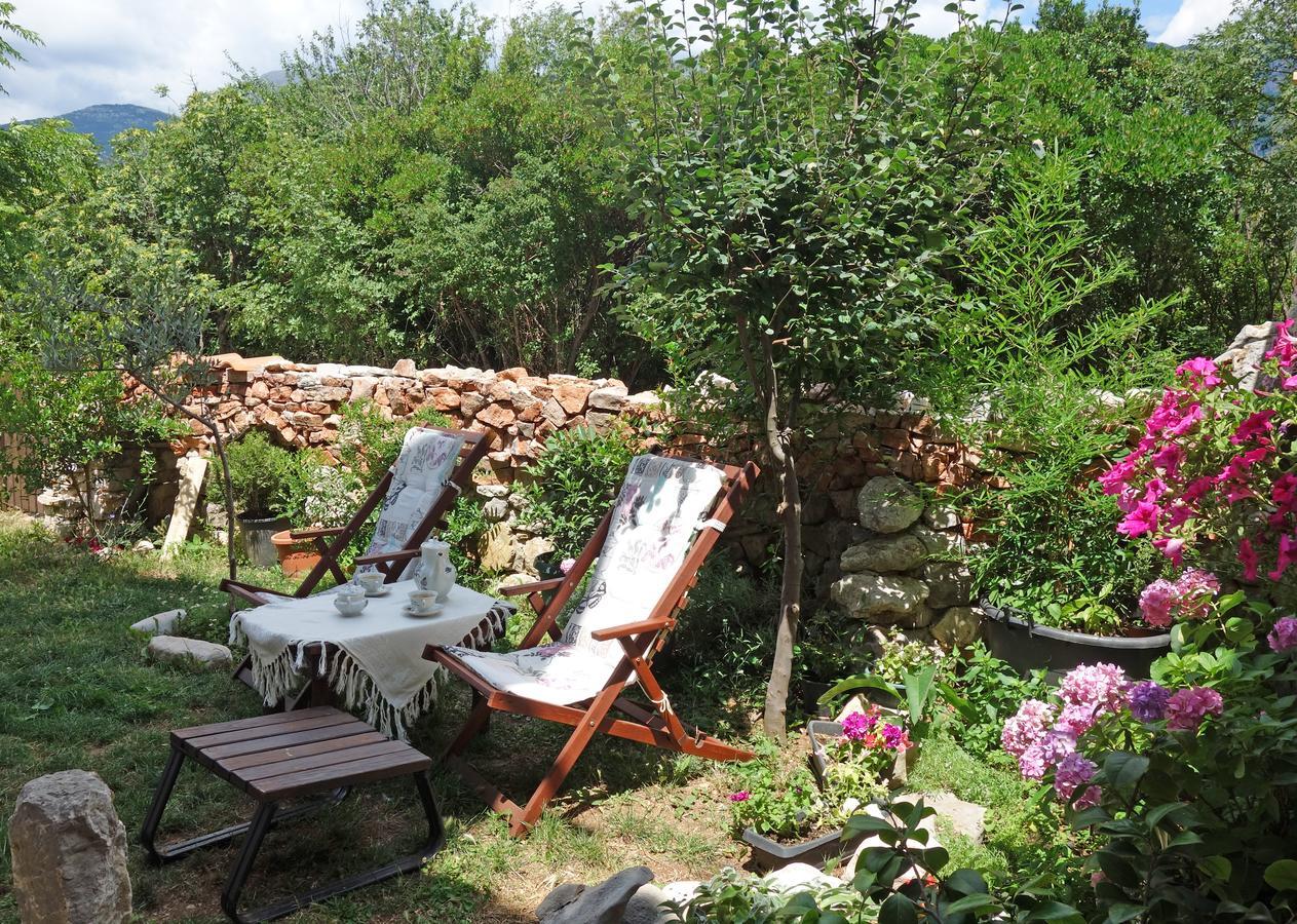 Mirta Apartments Family Farm Budva Exterior foto